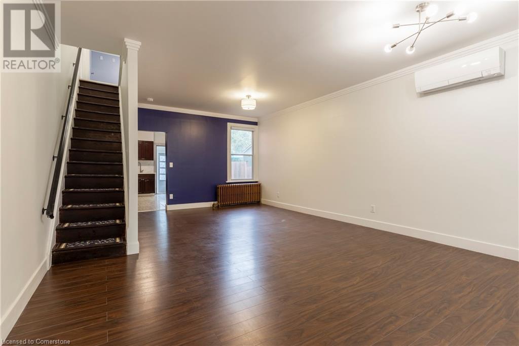 173 Oak AvenueHamilton, Ontario  L8L 5M9 - Photo 5 - 40681303