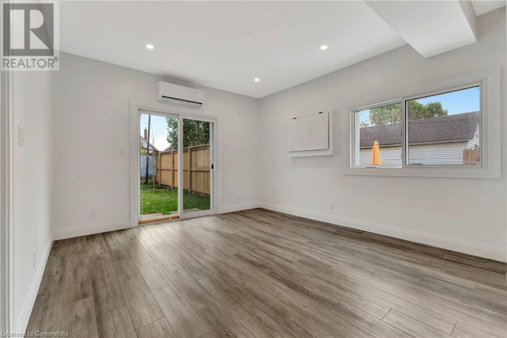 306 Paling Avenue, Hamilton, Ontario  L8H 5J9 - Photo 14 - 40680399