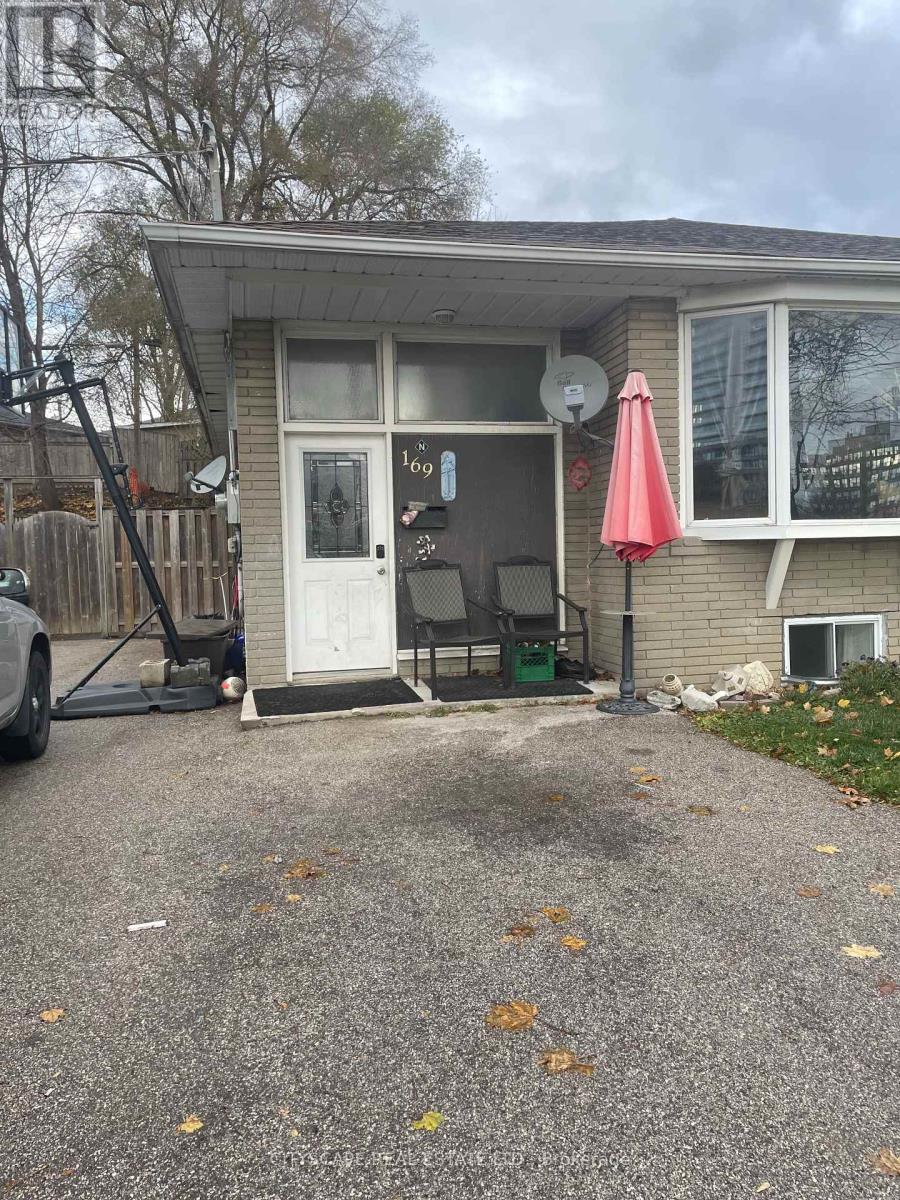 169 Penn Avenue, Newmarket, Ontario  L3Y 2S3 - Photo 1 - N11195290