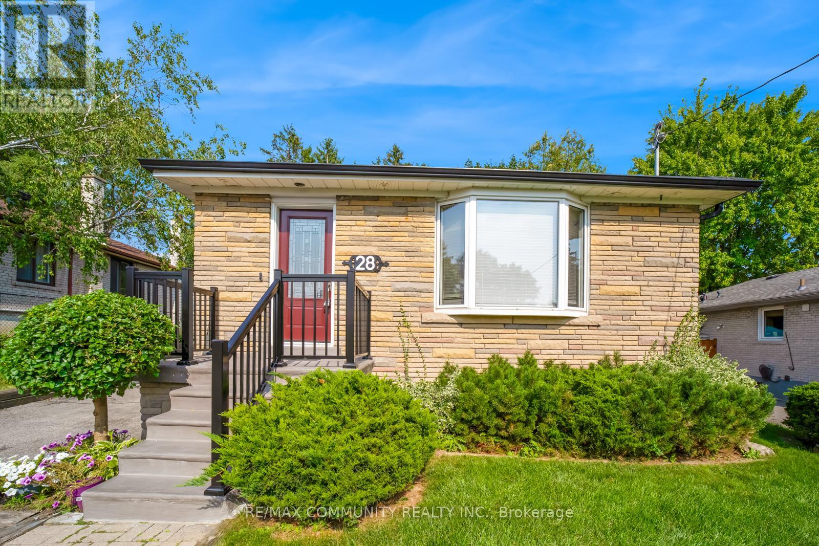 LOWER - 28 BENHUR CRESCENT, toronto (woburn), Ontario