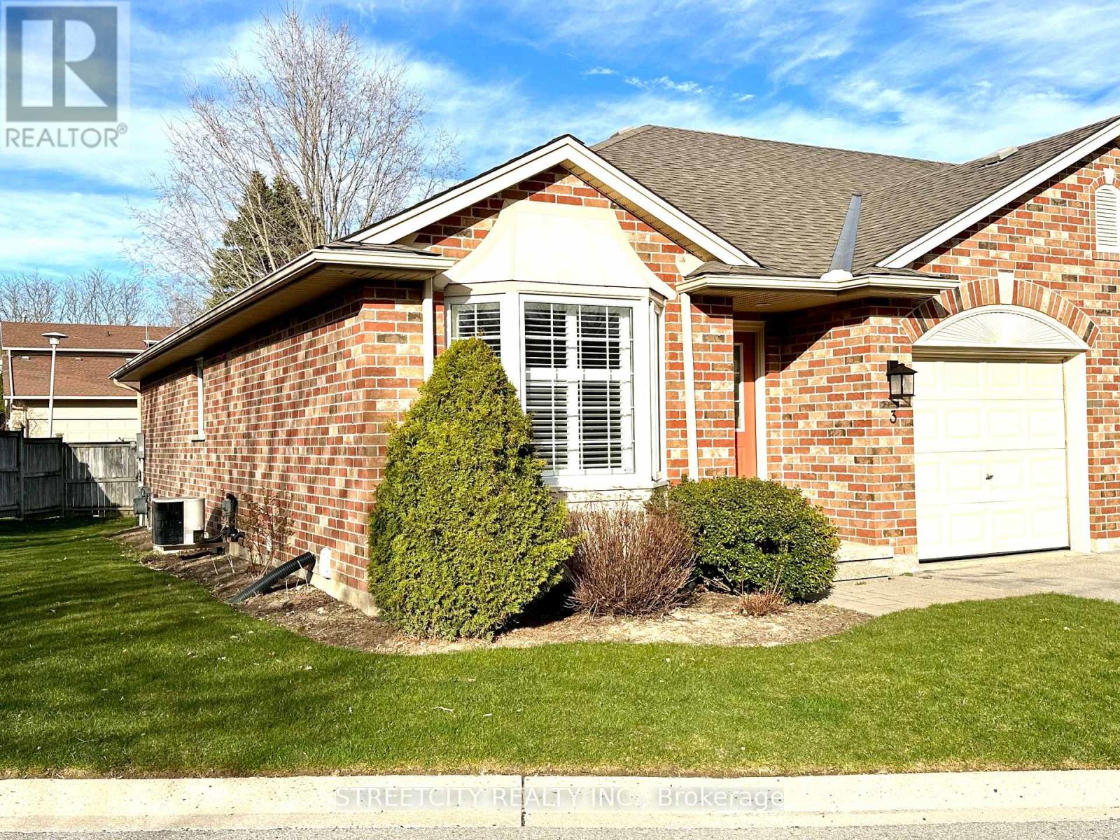 Property at 3 - 1625 ATTAWANDARON ROAD image 3