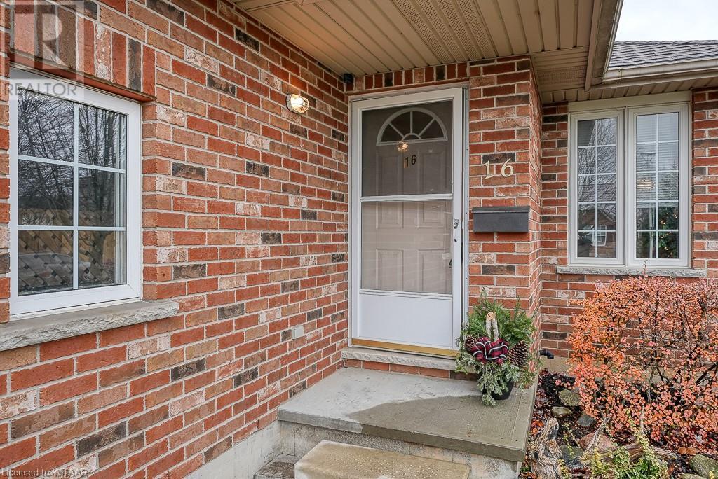 16 CARDINAL Drive, Woodstock, Ontario