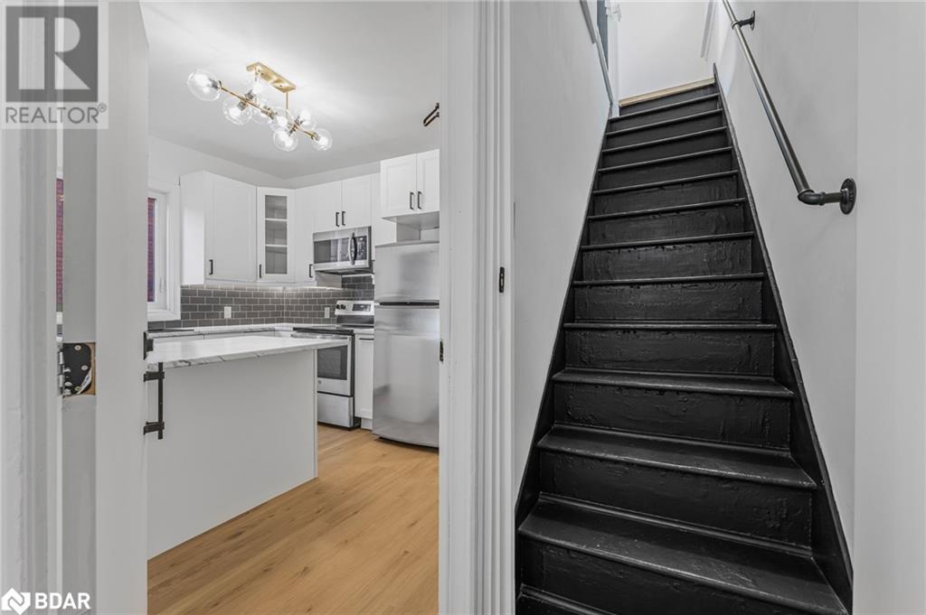 57 Stirton Street, Hamilton, Ontario  L8L 6E7 - Photo 4 - 40681458