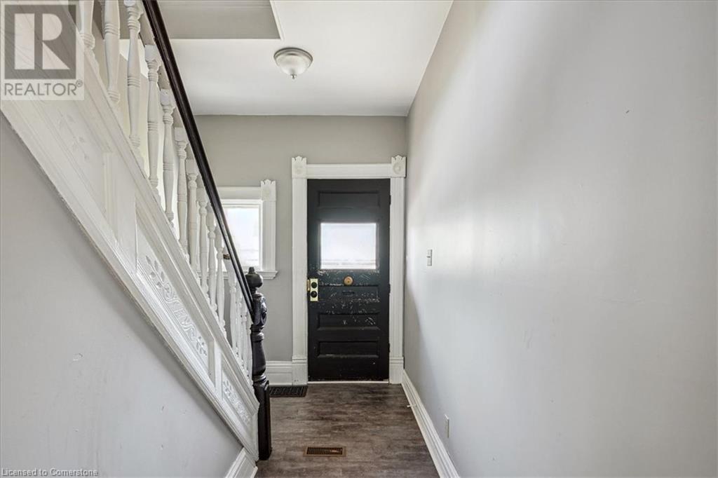 33 Rose Avenue, Brantford, Ontario  N3S 2M3 - Photo 4 - 40681547