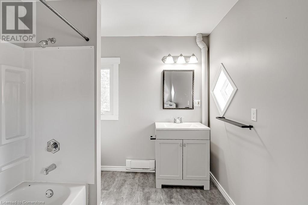 33 Rose Avenue, Brantford, Ontario  N3S 2M3 - Photo 17 - 40681547