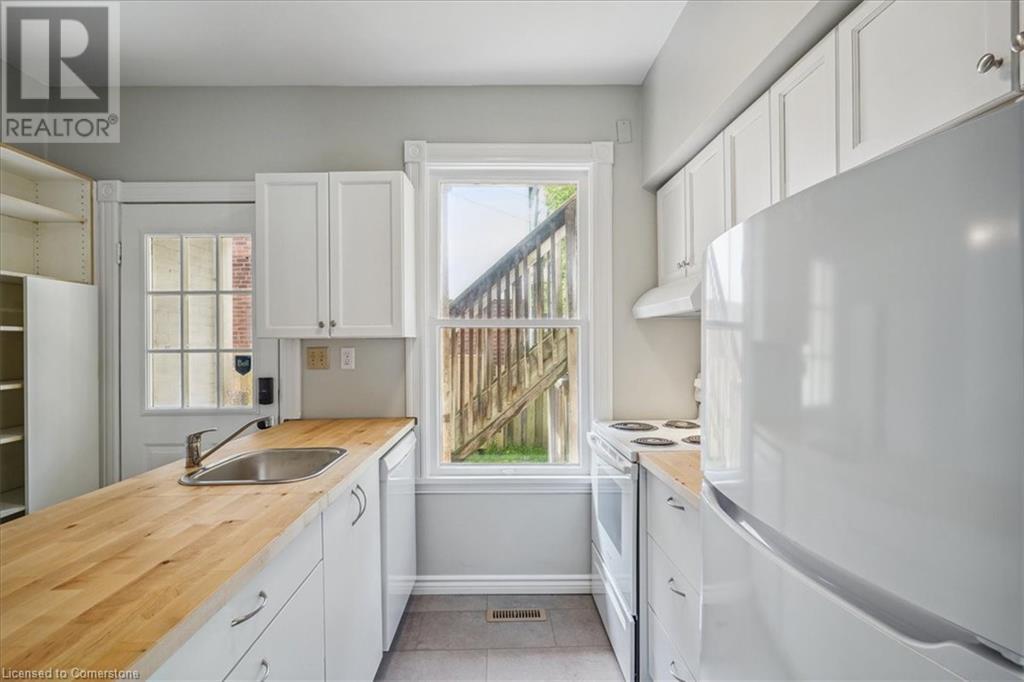 33 Rose Avenue, Brantford, Ontario  N3S 2M3 - Photo 9 - 40681558