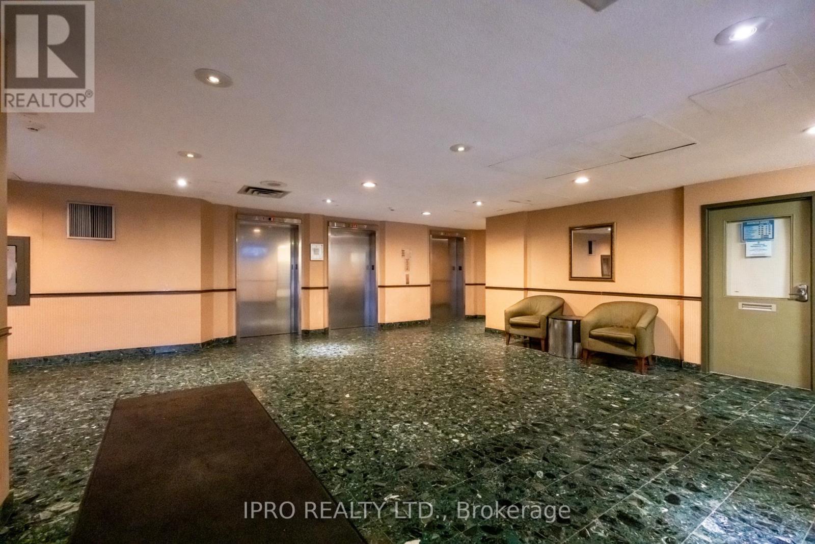 1616 - 4185 Shipp Drive, Mississauga, Ontario  L4Z 2Y9 - Photo 4 - W11210948