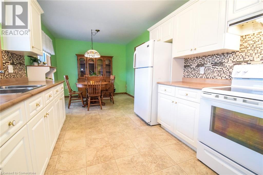 208 Forest Street E, Dunnville, Ontario  N1A 3G9 - Photo 8 - 40681515