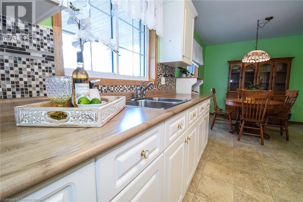 208 Forest Street E, Dunnville, Ontario  N1A 3G9 - Photo 9 - 40681515