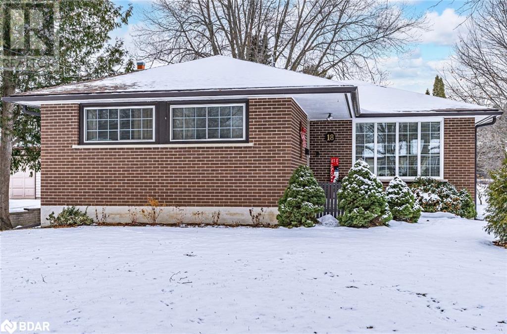 18 CALVERLEY Street, orillia, Ontario
