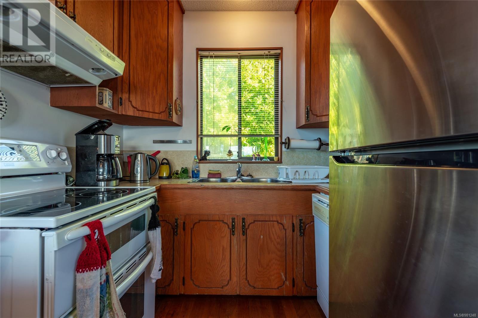 310 1st St, Sointula, British Columbia  V0N 3E0 - Photo 8 - 981248