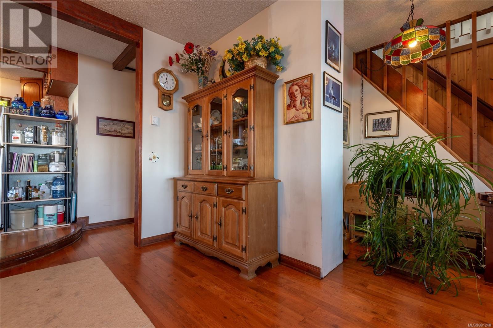 310 1st St, Sointula, British Columbia  V0N 3E0 - Photo 13 - 981248