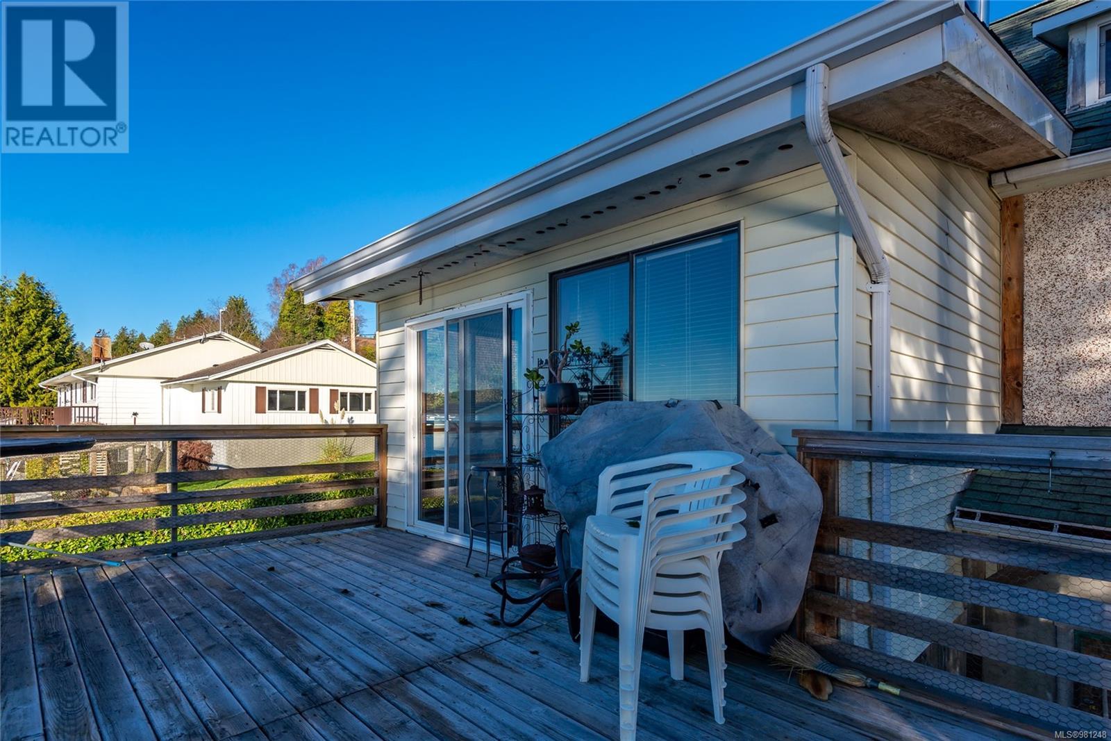 310 1st St, Sointula, British Columbia  V0N 3E0 - Photo 33 - 981248