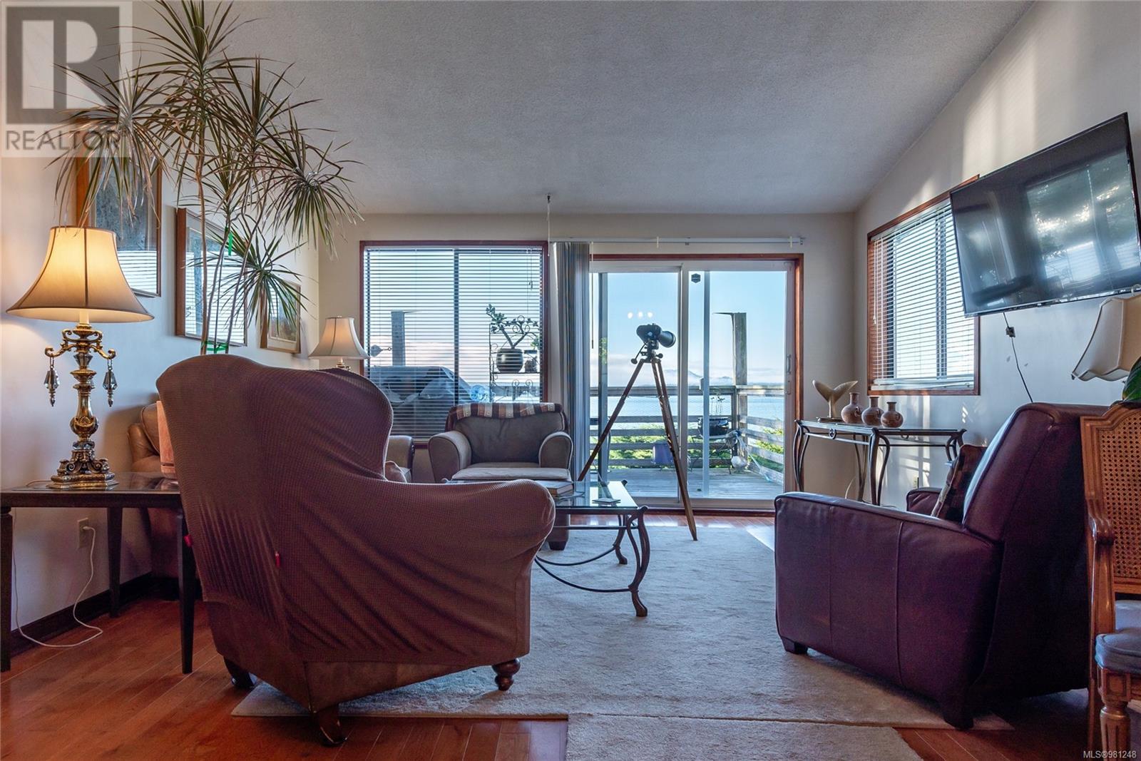 310 1st St, Sointula, British Columbia  V0N 3E0 - Photo 11 - 981248