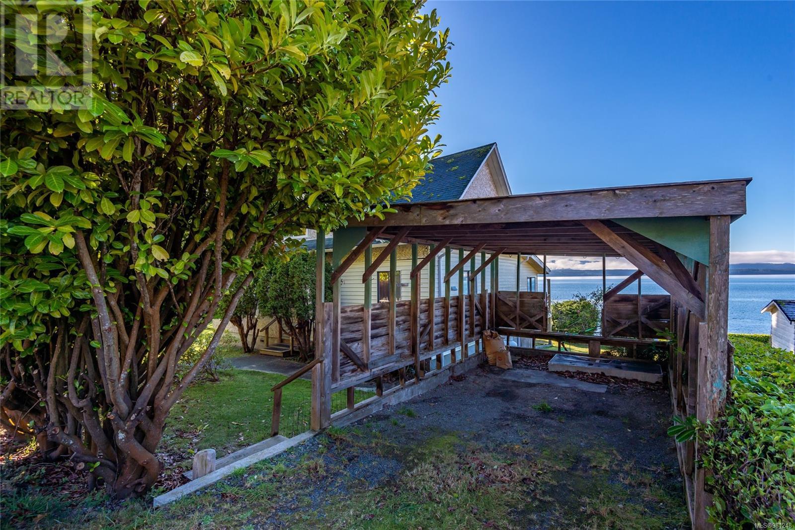 310 1st St, Sointula, British Columbia  V0N 3E0 - Photo 48 - 981248