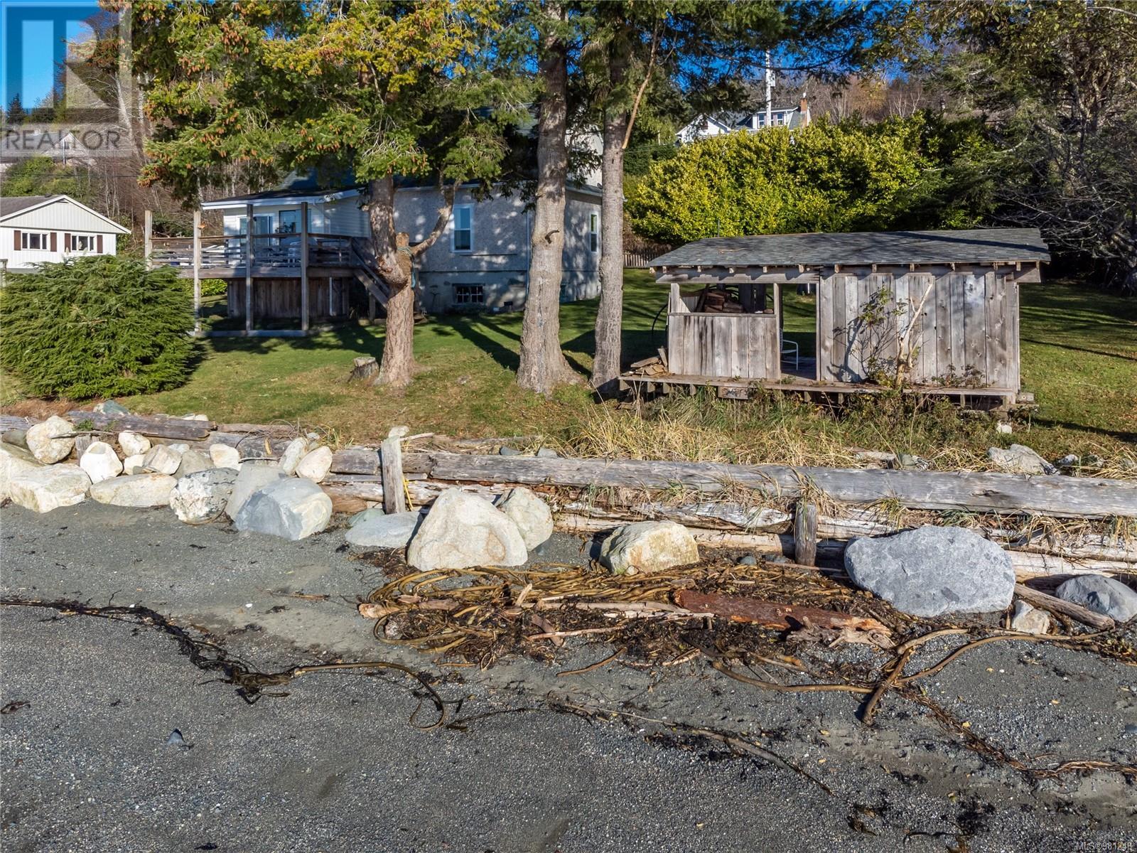 310 1st St, Sointula, British Columbia  V0N 3E0 - Photo 44 - 981248