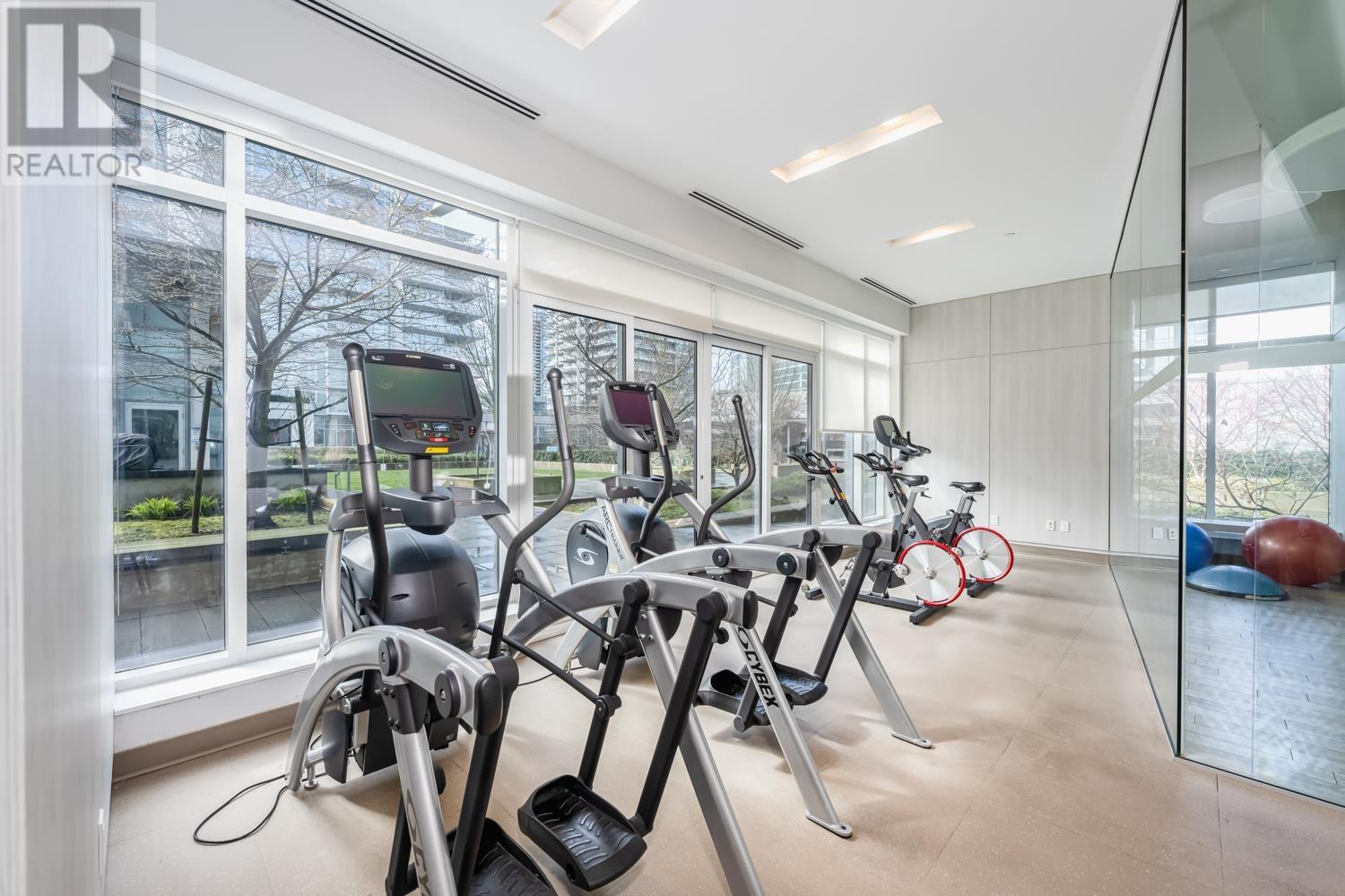 Listing Picture 25 of 26 : 910 4688 KINGSWAY, Burnaby / 本拿比 - 魯藝地產 Yvonne Lu Group - MLS Medallion Club Member