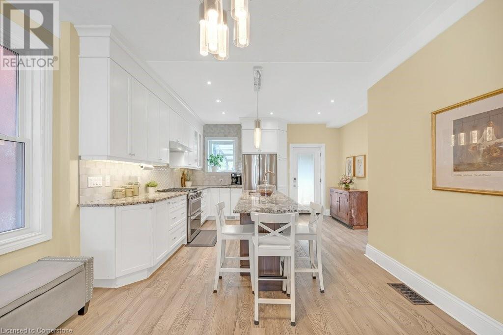 226 Balsam Avenue S, Hamilton, Ontario  L8M 3C1 - Photo 9 - 40681552