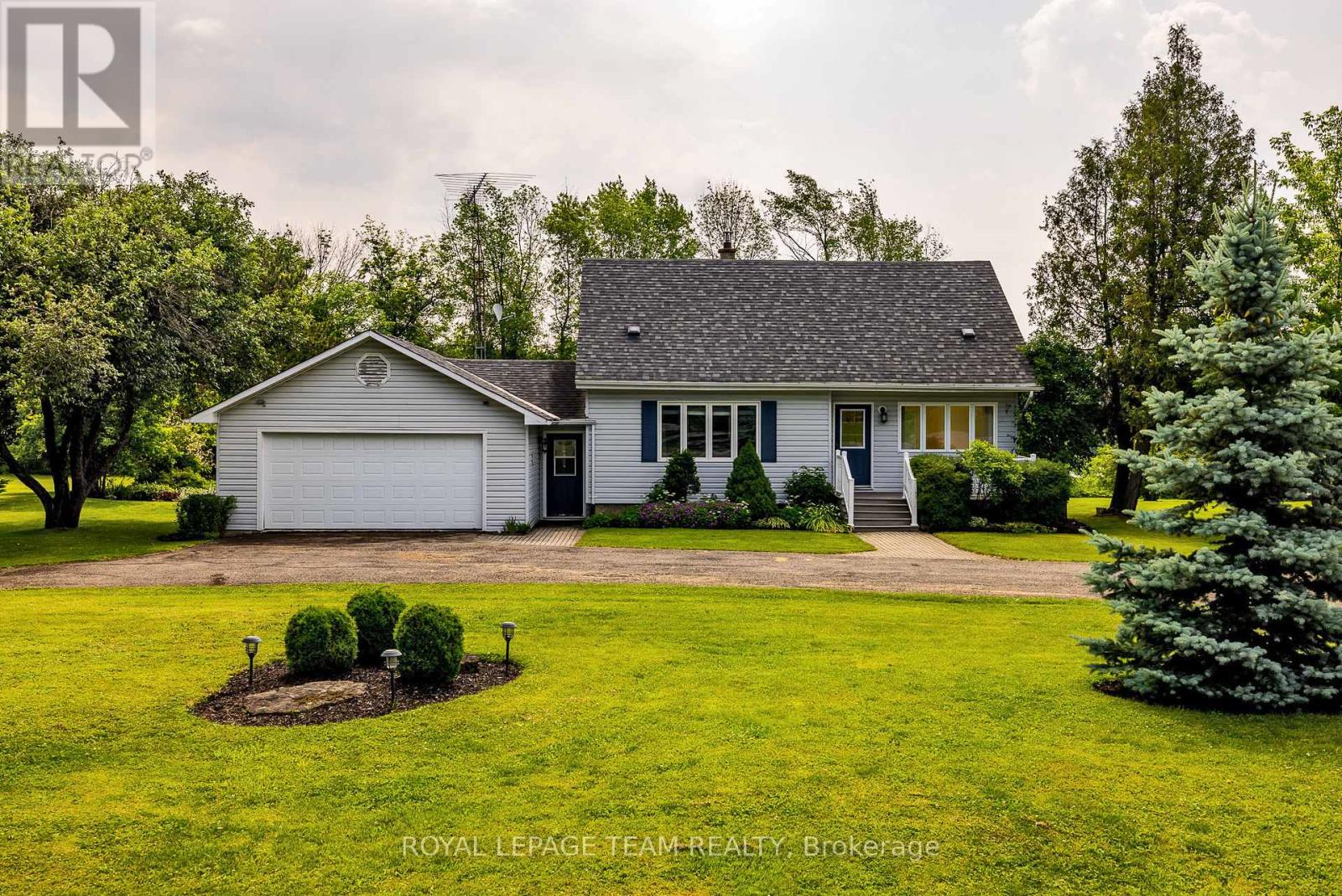 833 Heritage Drive, Montague, Ontario  K0G 1N0 - Photo 2 - X9519847