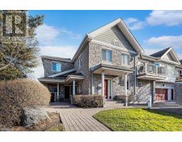 102 ROBSON COURT, Ottawa, Ontario