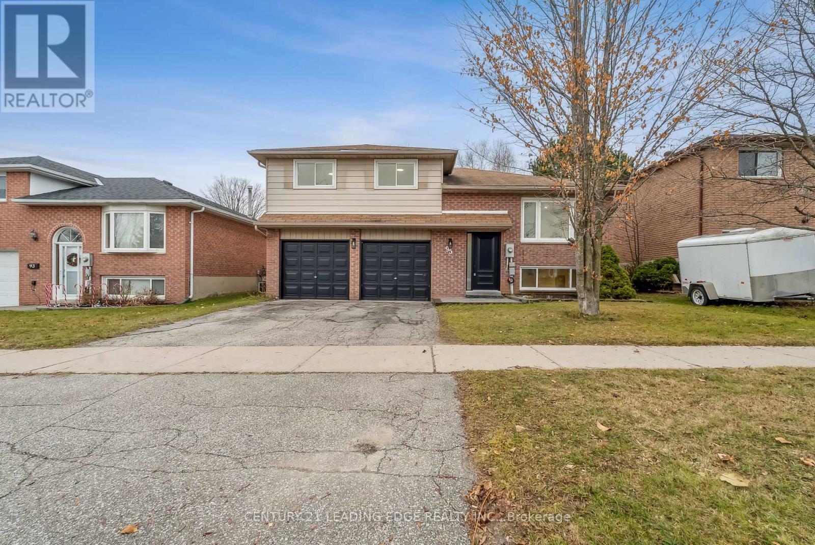 95 WOODSIDE DRIVE, orillia, Ontario