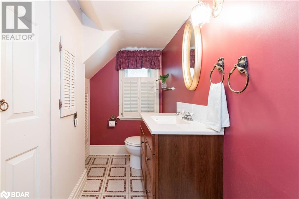 4 Thomas Street, Glencairn, Ontario  L0M 1K0 - Photo 15 - 40681494