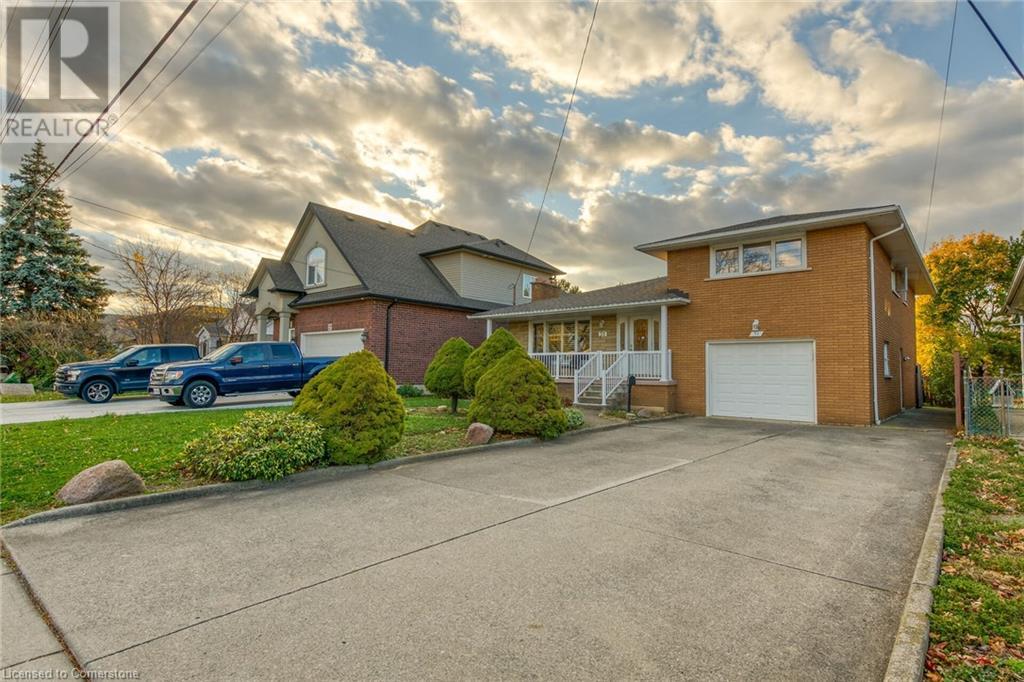 31 Owen Place, Hamilton, Ontario  L8G 2H3 - Photo 3 - 40680829