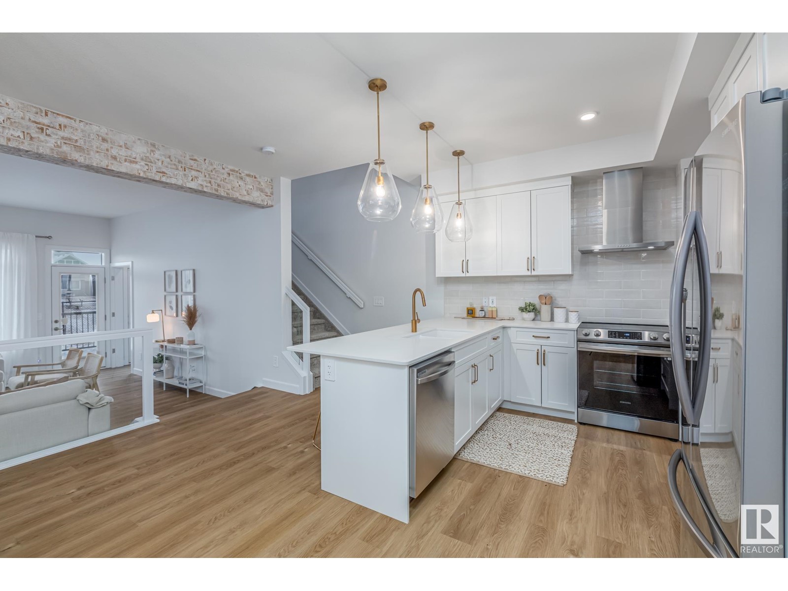Property at 3103 169 ST SW image 3