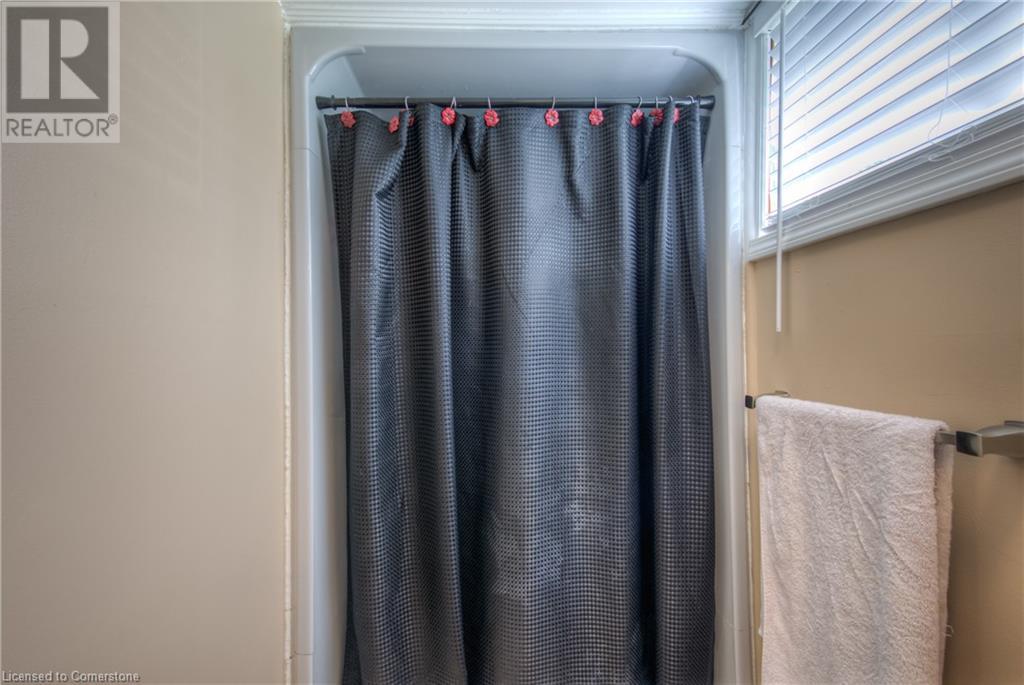 8 Gerrard AvenueCambridge, Ontario  N3C 2R6 - Photo 39 - 40681355
