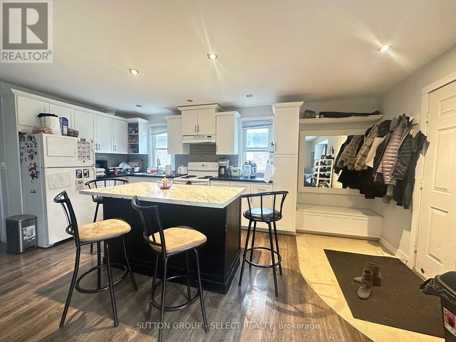 Property at 24 EMPIRE STREET image 3