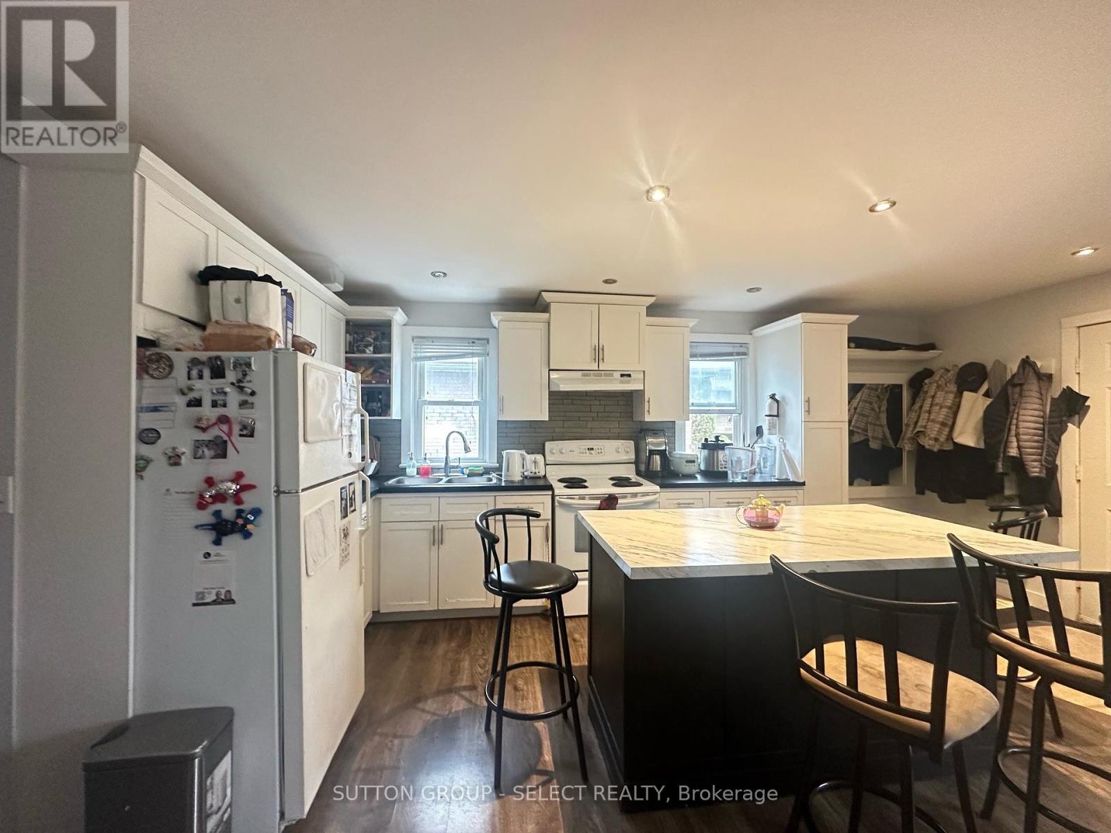 Property at 24 EMPIRE STREET image 4