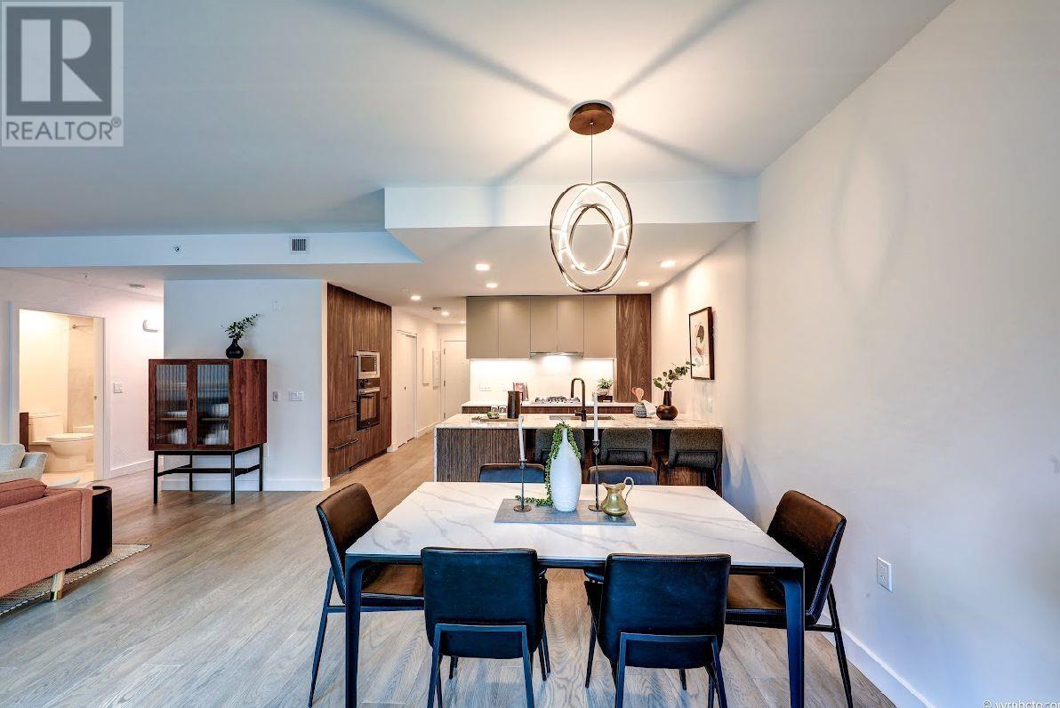 Listing Picture 20 of 35 : 202 3590 W 39TH AVENUE, Vancouver / 溫哥華 - 魯藝地產 Yvonne Lu Group - MLS Medallion Club Member
