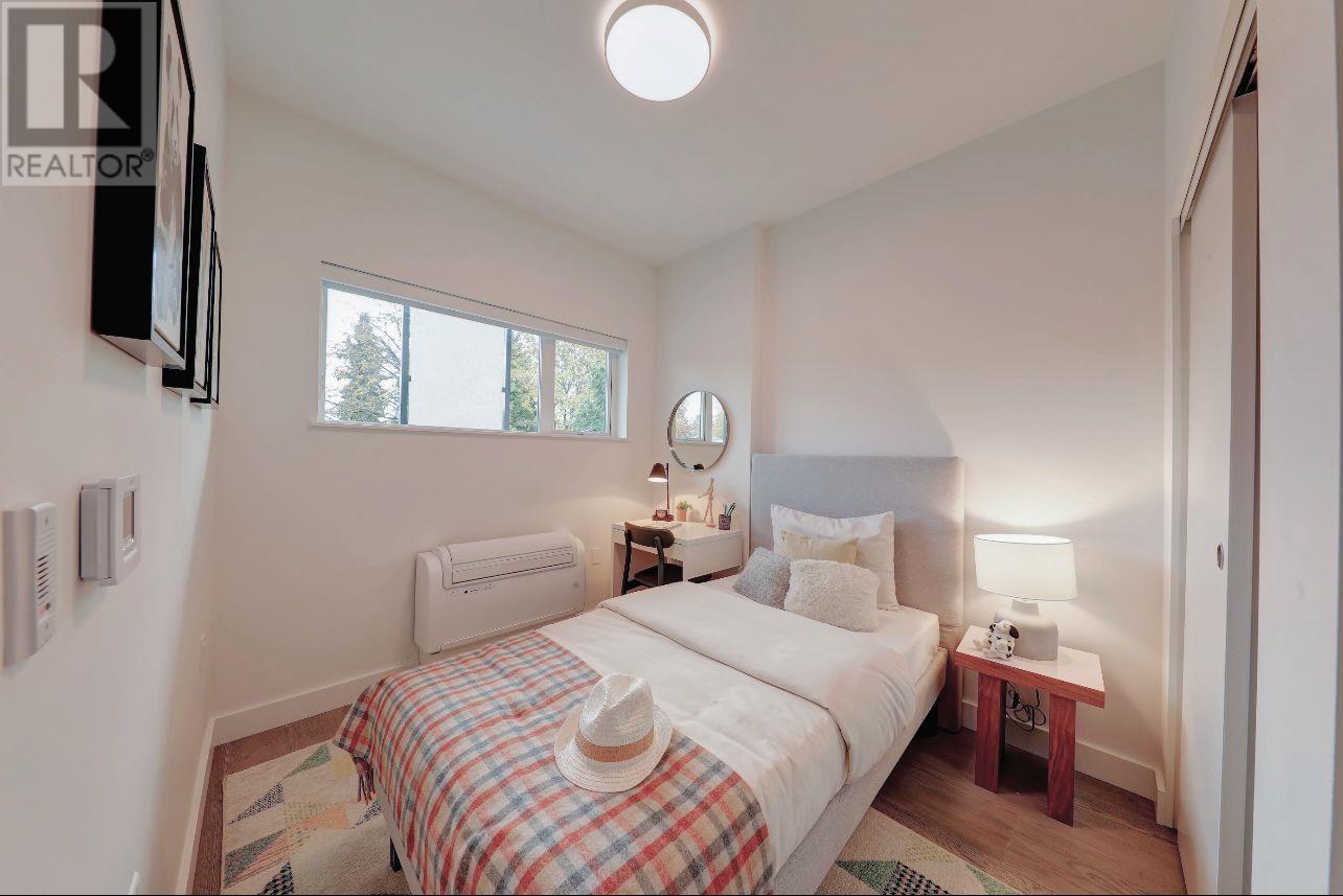 Listing Picture 32 of 35 : 202 3590 W 39TH AVENUE, Vancouver / 溫哥華 - 魯藝地產 Yvonne Lu Group - MLS Medallion Club Member