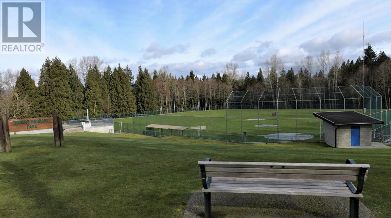 Listing Picture 32 of 32 : 11 7500 CUMBERLAND STREET, Burnaby / 本拿比 - 魯藝地產 Yvonne Lu Group - MLS Medallion Club Member