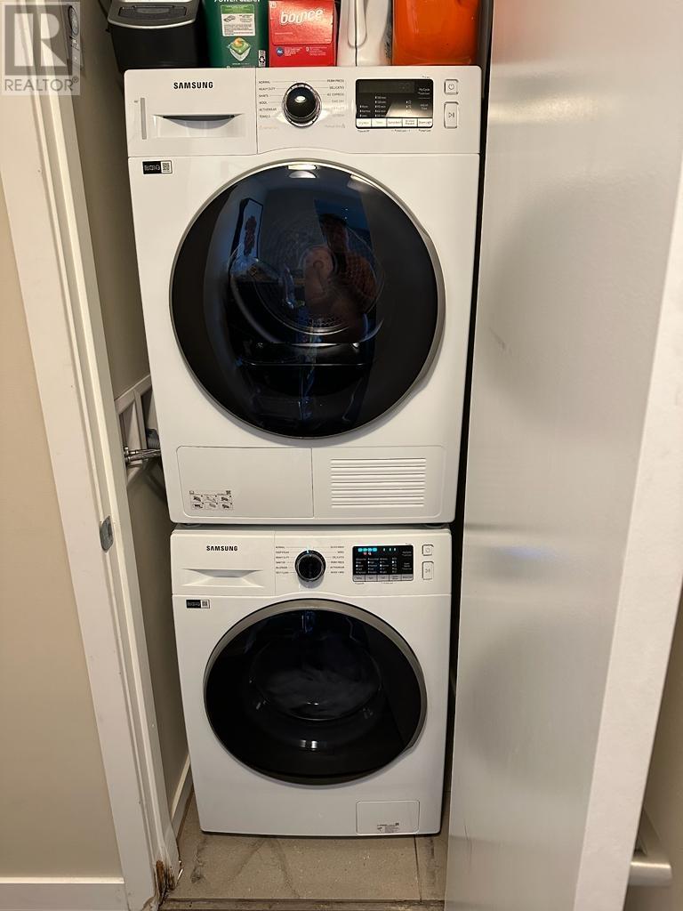 Listing Picture 8 of 18 : 1204 168 W 1ST AVENUE, Vancouver / 溫哥華 - 魯藝地產 Yvonne Lu Group - MLS Medallion Club Member