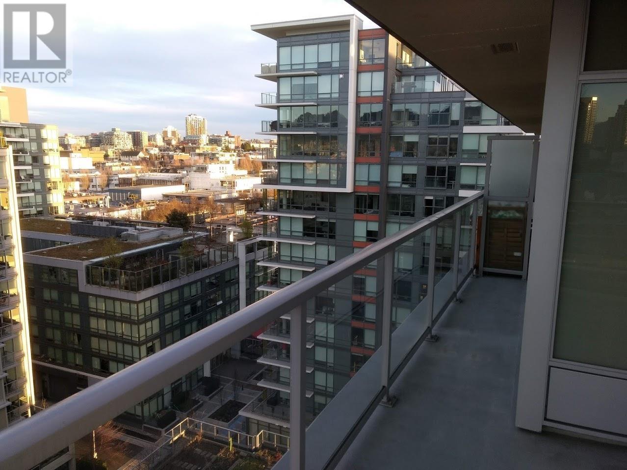 Listing Picture 10 of 18 : 1204 168 W 1ST AVENUE, Vancouver / 溫哥華 - 魯藝地產 Yvonne Lu Group - MLS Medallion Club Member