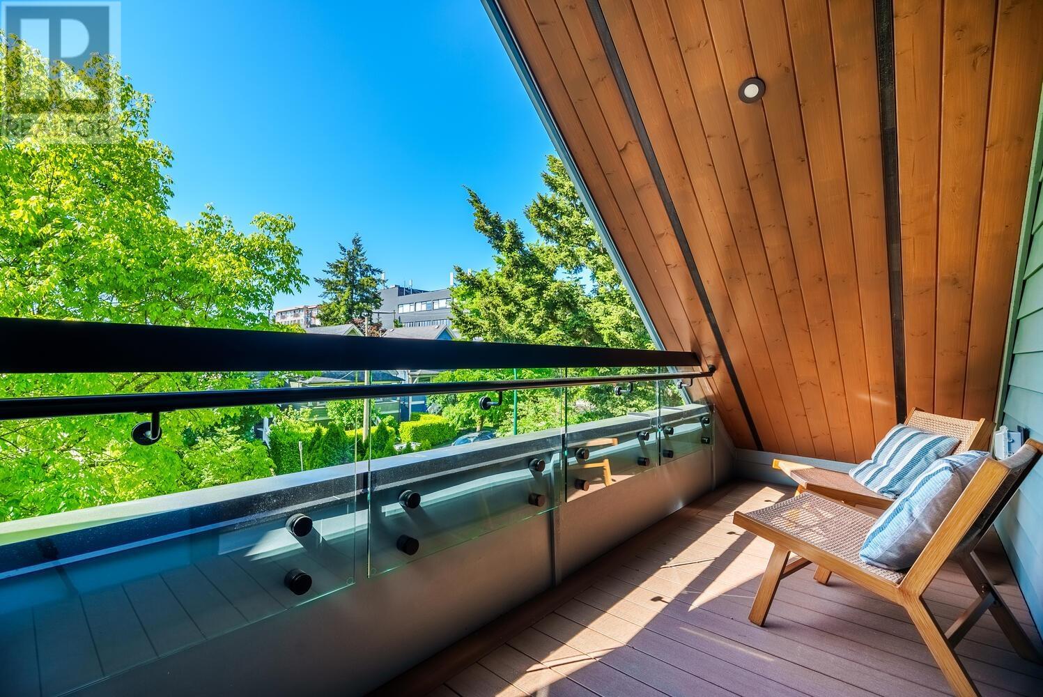 Listing Picture 20 of 21 : 743 E 39TH AVENUE, Vancouver / 溫哥華 - 魯藝地產 Yvonne Lu Group - MLS Medallion Club Member