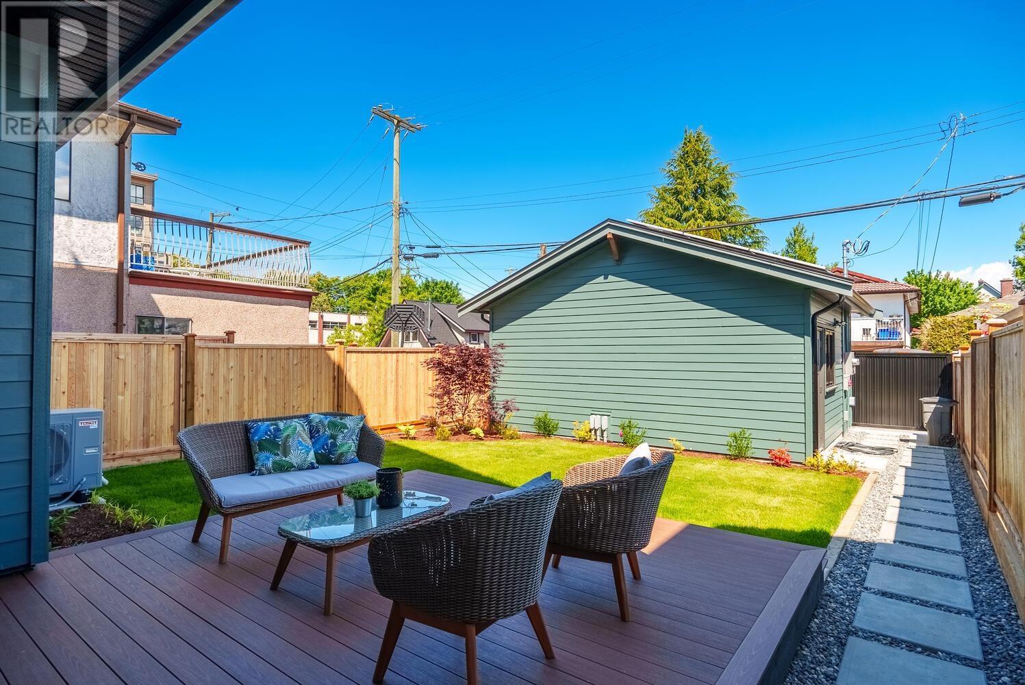 Listing Picture 18 of 21 : 745 E 39TH AVENUE, Vancouver / 溫哥華 - 魯藝地產 Yvonne Lu Group - MLS Medallion Club Member