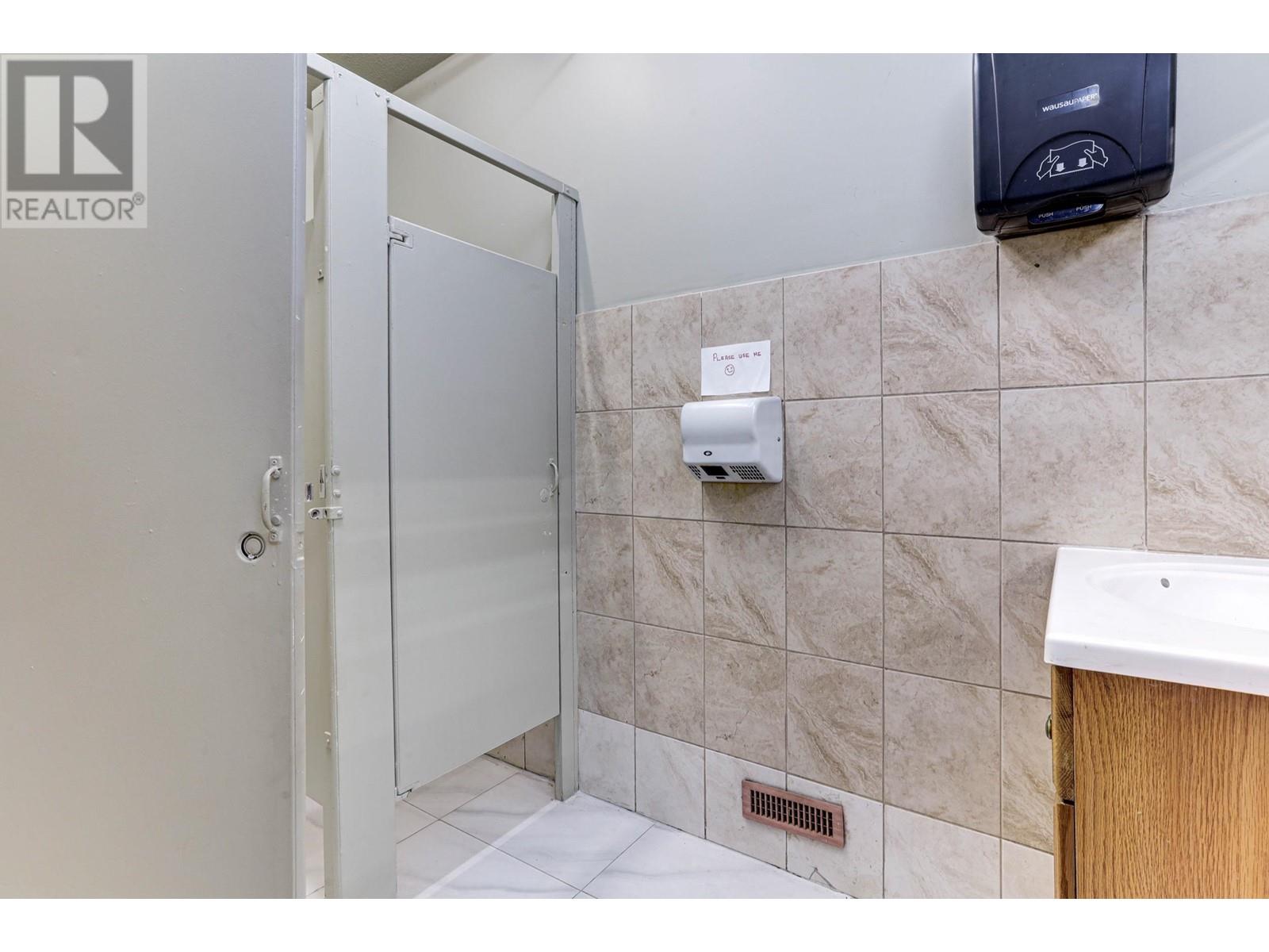 7468 Edmonds Street, Burnaby, British Columbia  V3N 1B2 - Photo 17 - C8064756