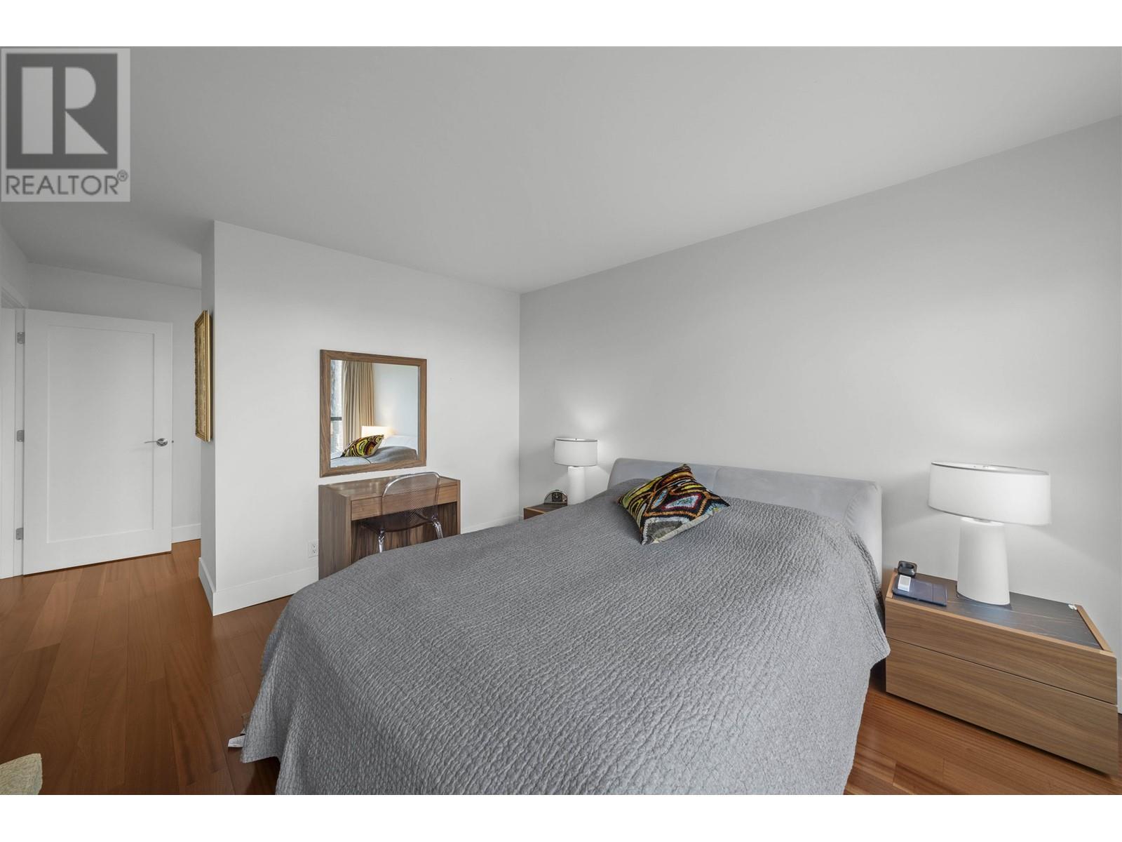 Listing Picture 18 of 31 : 104 1470 PENNYFARTHING DRIVE, Vancouver / 溫哥華 - 魯藝地產 Yvonne Lu Group - MLS Medallion Club Member