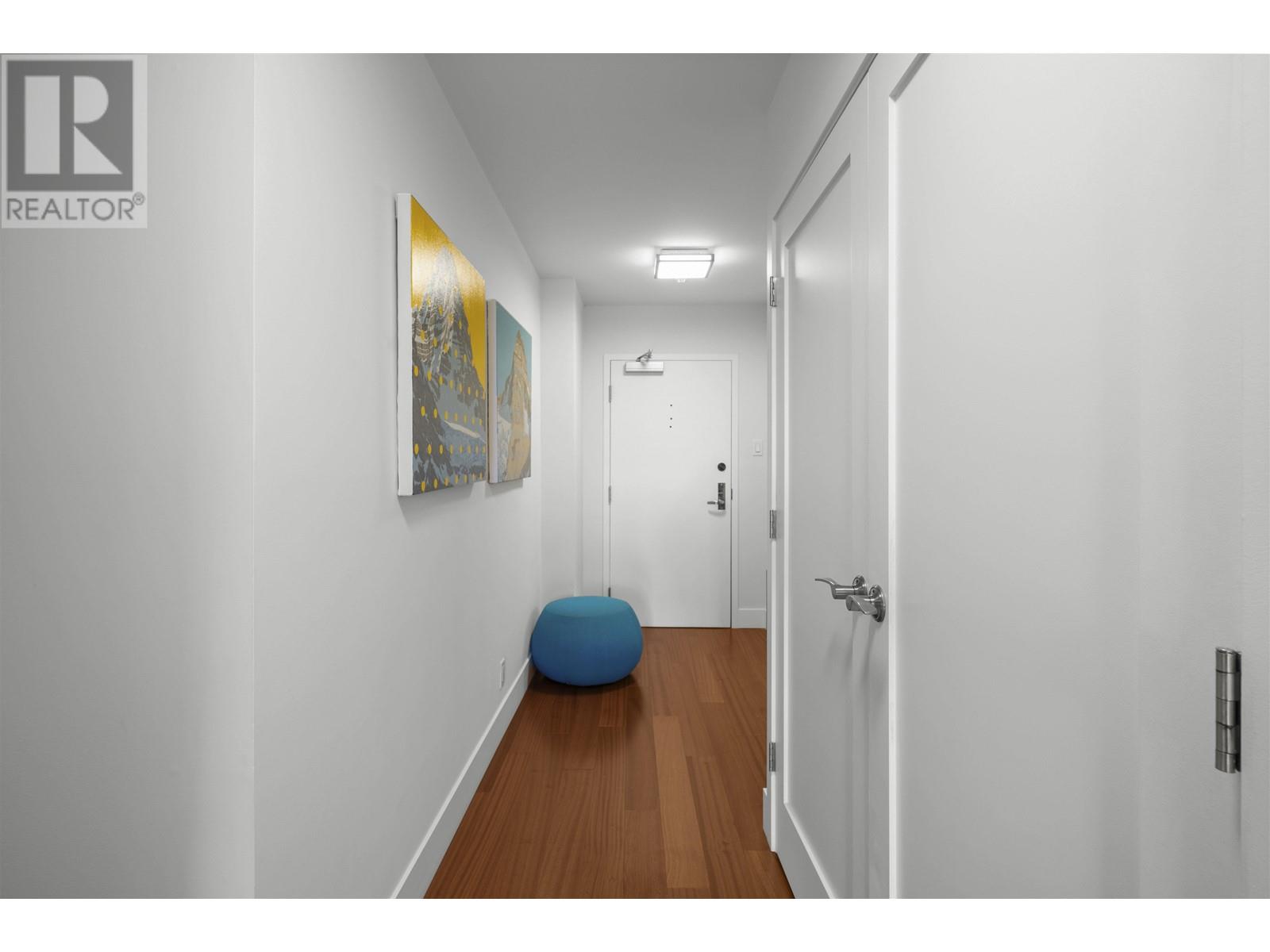 Listing Picture 25 of 31 : 104 1470 PENNYFARTHING DRIVE, Vancouver / 溫哥華 - 魯藝地產 Yvonne Lu Group - MLS Medallion Club Member