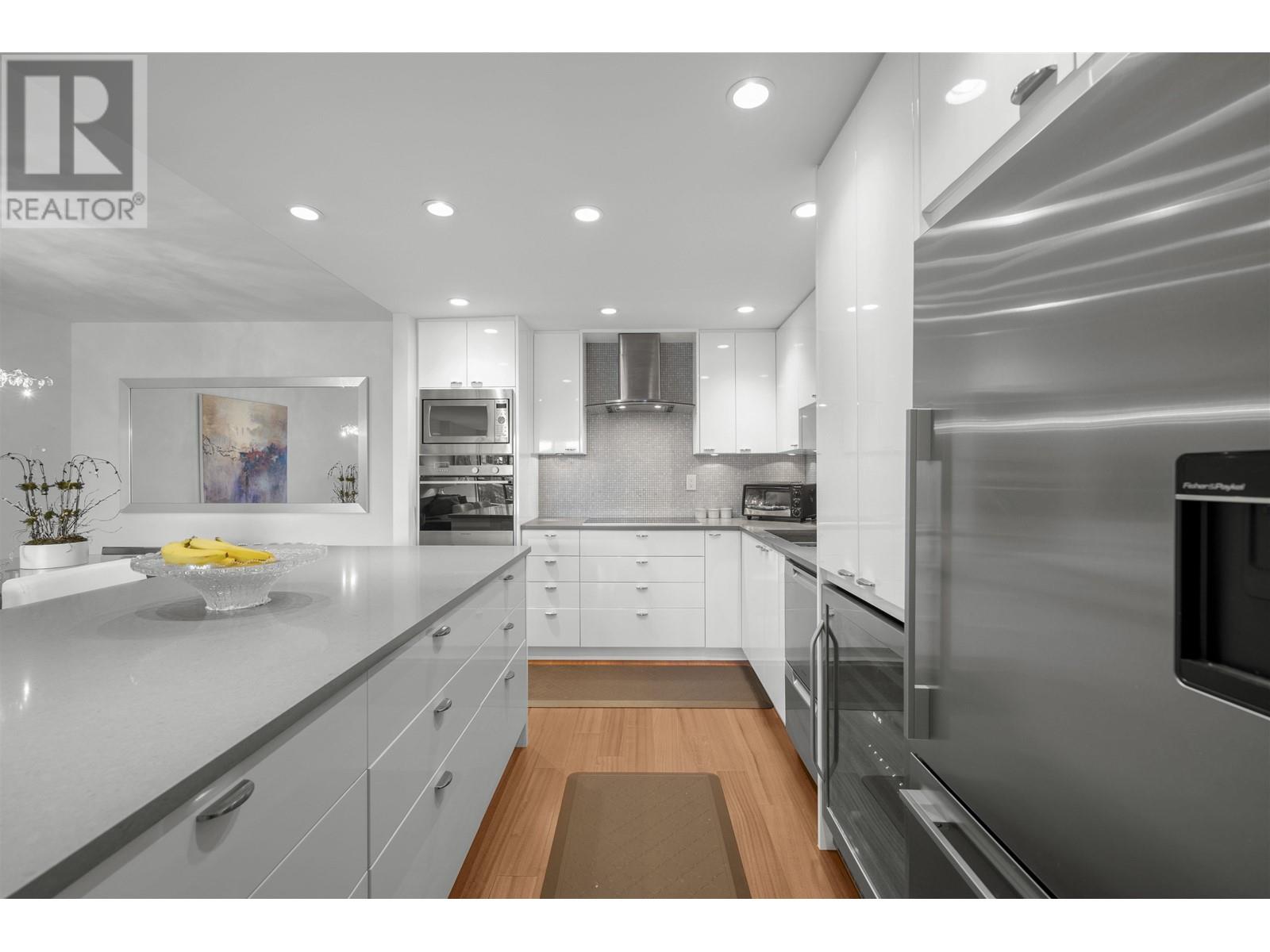 Listing Picture 14 of 31 : 104 1470 PENNYFARTHING DRIVE, Vancouver / 溫哥華 - 魯藝地產 Yvonne Lu Group - MLS Medallion Club Member