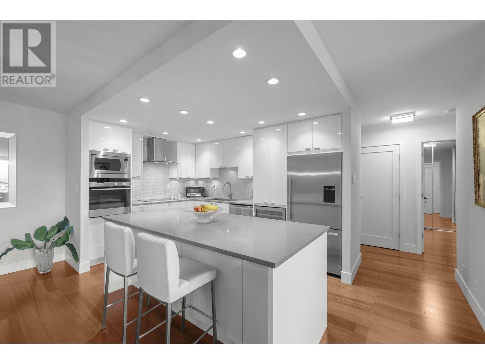 Listing Picture 22 of 31 : 104 1470 PENNYFARTHING DRIVE, Vancouver / 溫哥華 - 魯藝地產 Yvonne Lu Group - MLS Medallion Club Member