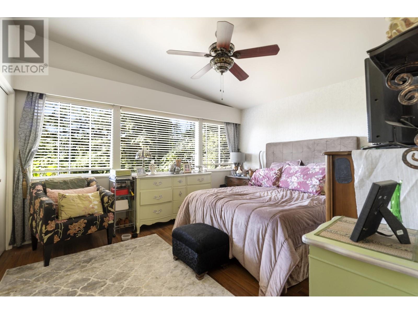 321 Cutler Street, Coquitlam, British Columbia  V3K 5C1 - Photo 2 - R2947301