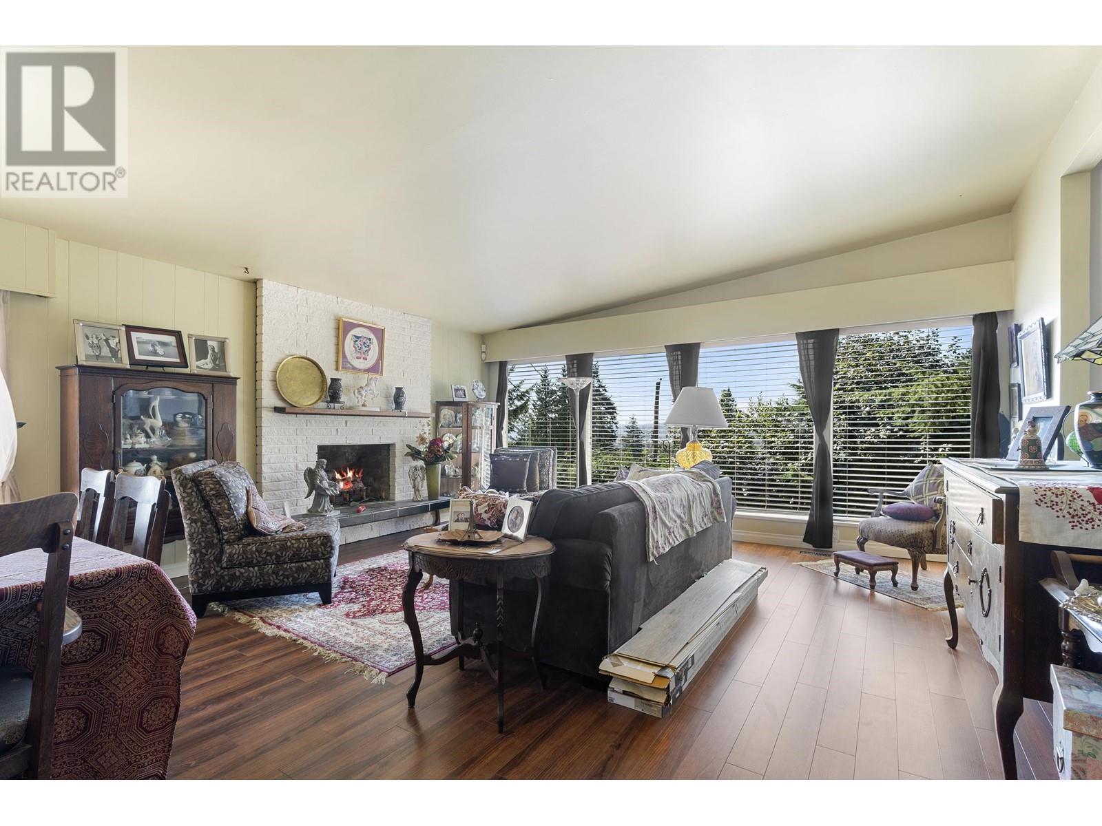 321 Cutler Street, Coquitlam, British Columbia  V3K 5C1 - Photo 3 - R2947301