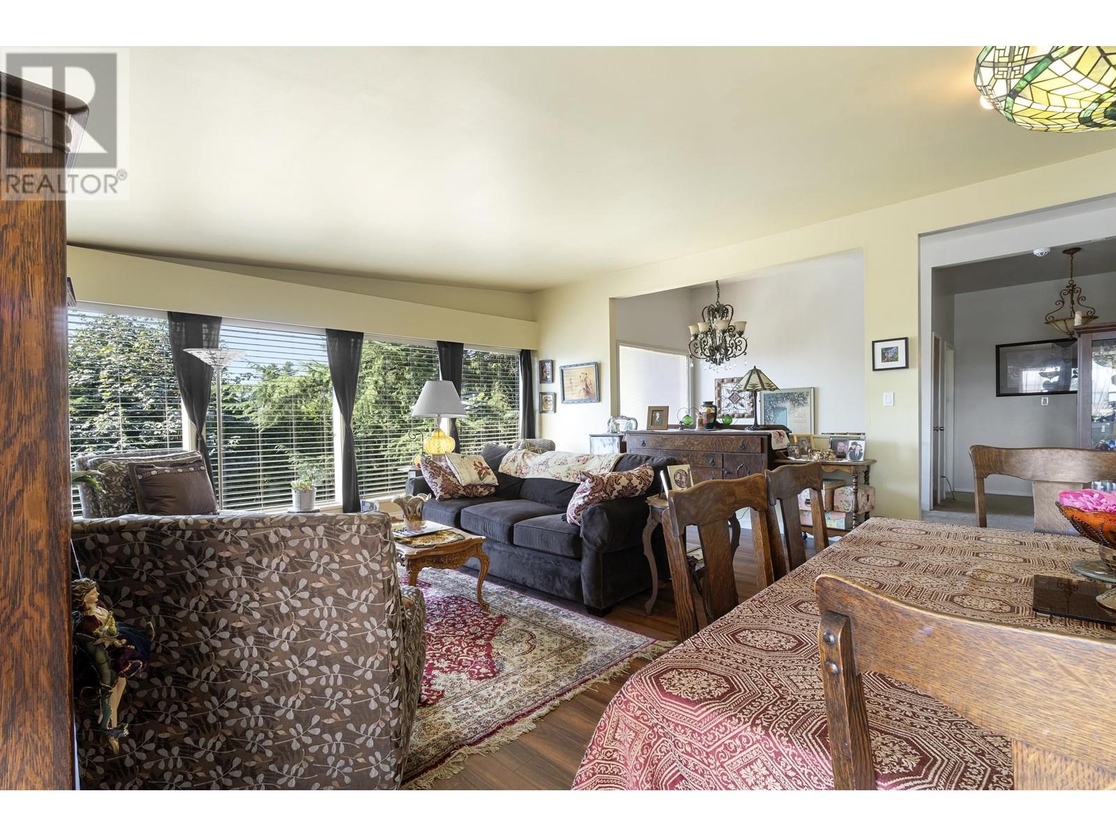 321 Cutler Street, Coquitlam, British Columbia  V3K 5C1 - Photo 4 - R2947301