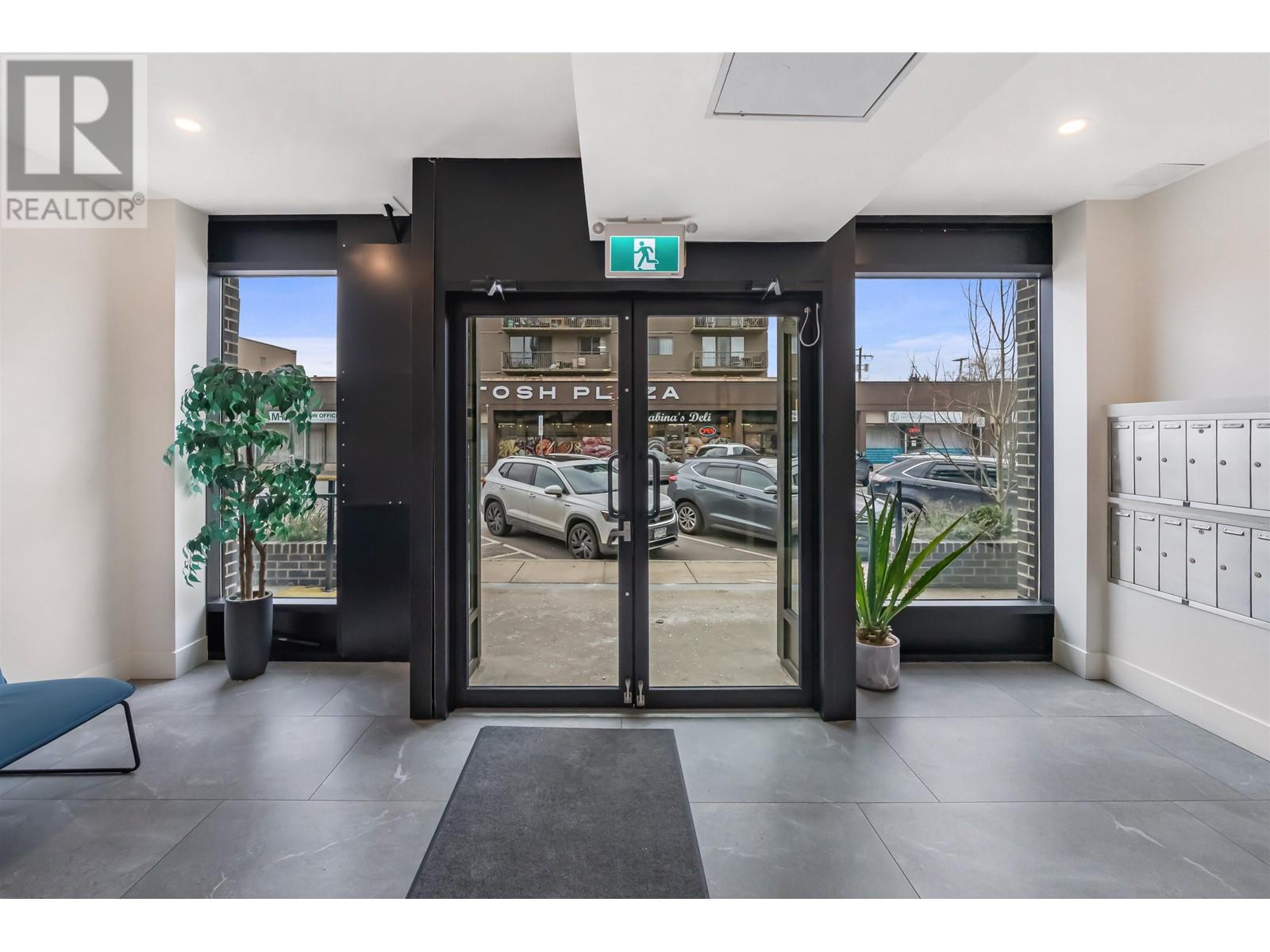 Property at 405 22335 MCINTOSH AVENUE image 3