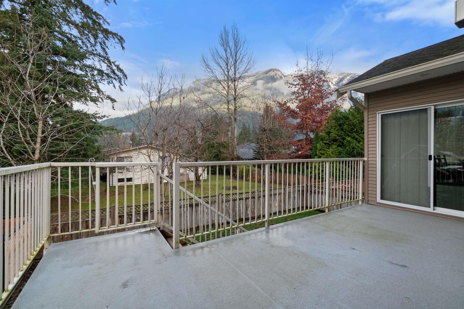65997 Ogilview Drive, Kawkawa Lake, Hope, British Columbia  V0X 1L1 - Photo 32 - R2947271