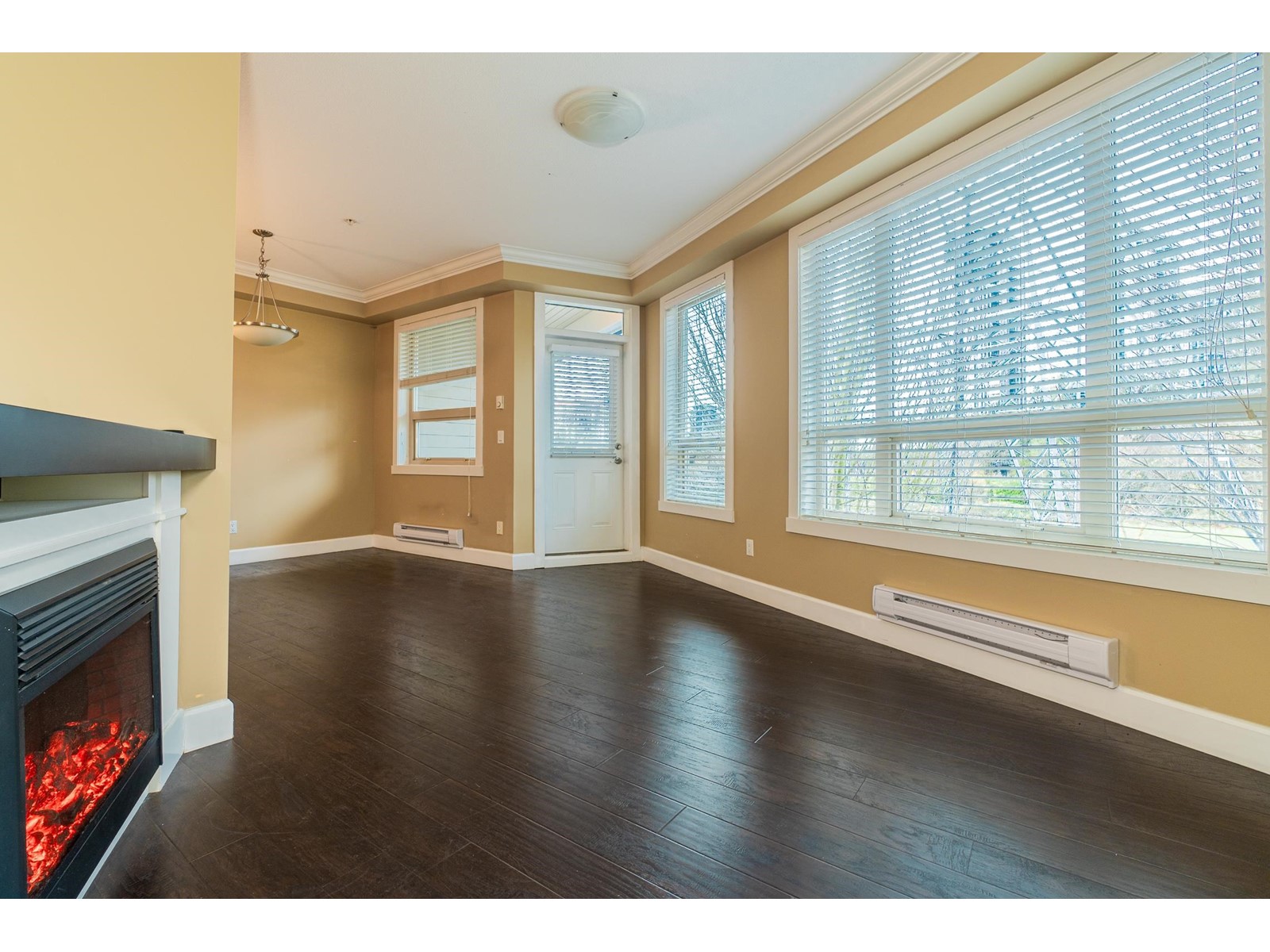 324 13897 Fraser Highway, Surrey, British Columbia  V3T 0G8 - Photo 6 - R2947448