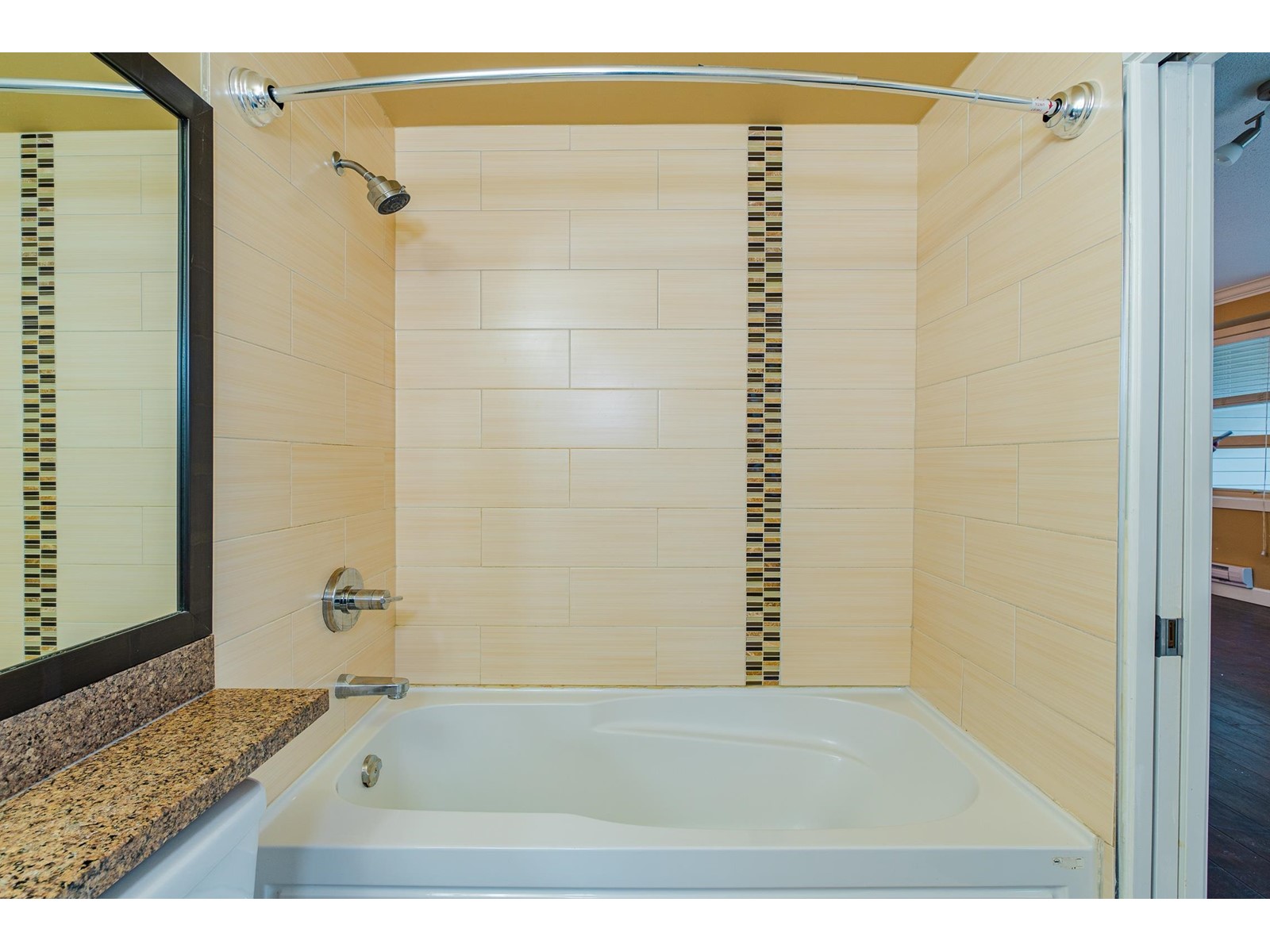 324 13897 Fraser Highway, Surrey, British Columbia  V3T 0G8 - Photo 21 - R2947448